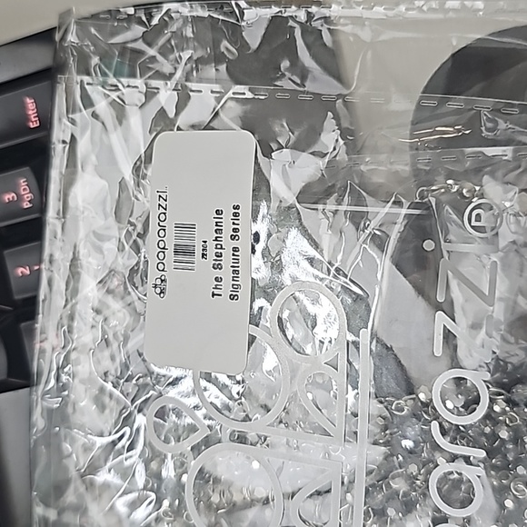 The Stephanie Necklace Zi COLLECTION Signature Series 2023/24  Danity - Picture 5 of 6